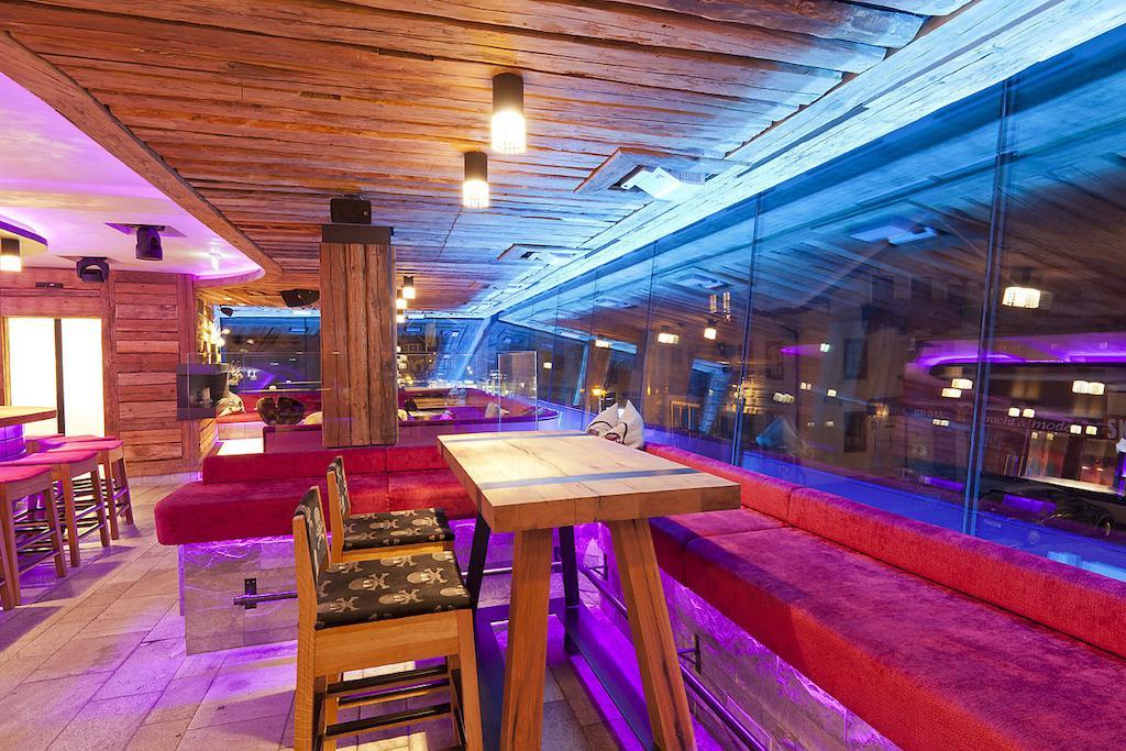 Harakiri Partyhouse Hotel Mayrhofen Exterior foto